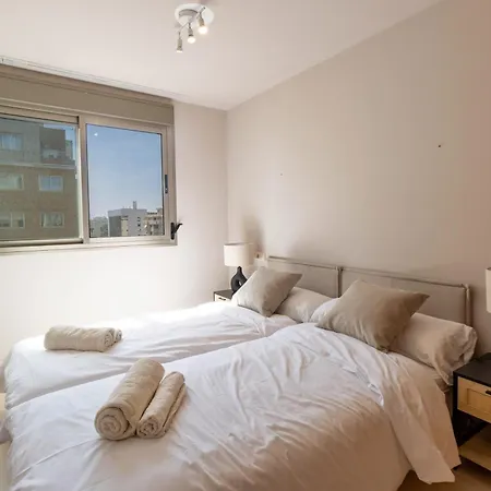 Beachfront Oasis Apartment Malaga