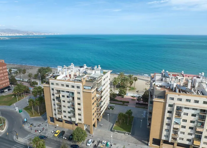 Beachfront Oasis * מאלגה