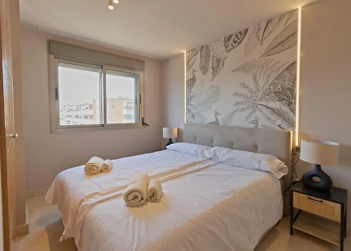 Beachfront Oasis מאלגה