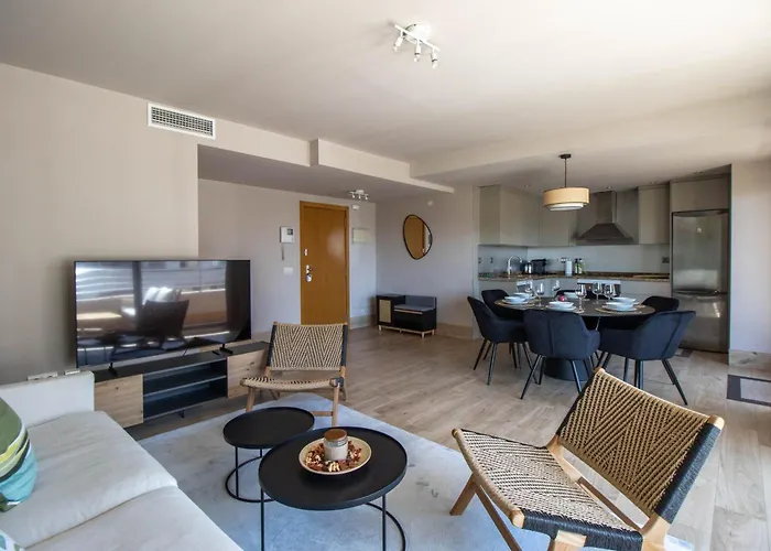 דירה Beachfront Oasis *